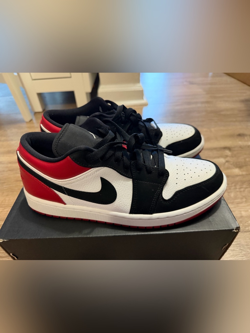 Air Jordan 1 low- Black/White/Red - Picture 2 of 9
